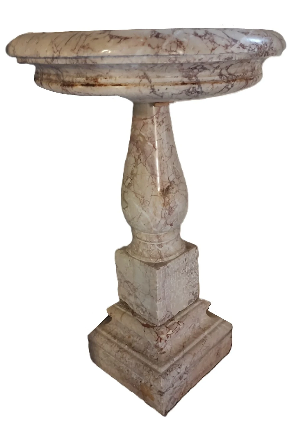 Ancien bénitier ou fonts baptismaux en marbre de Vénétie