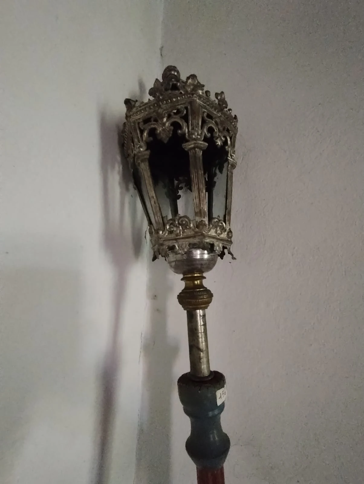 Coppia lanterne da processione in metallo argentato del 1700